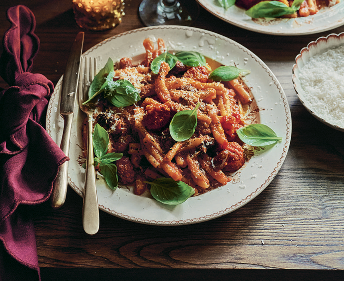 ONE POT SPICY SAUSAGE PASTA