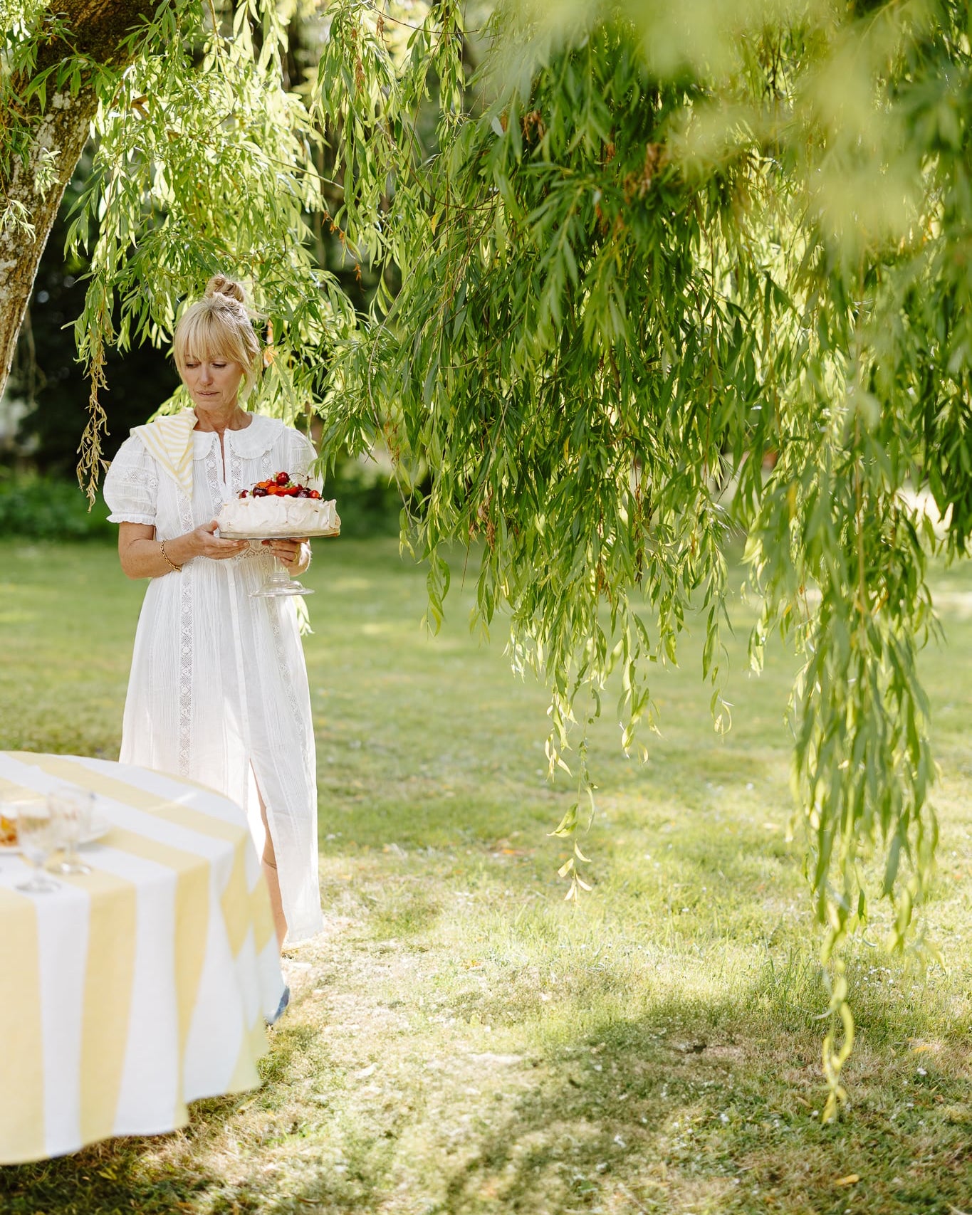 Lemon Grove Tablecloth - Round