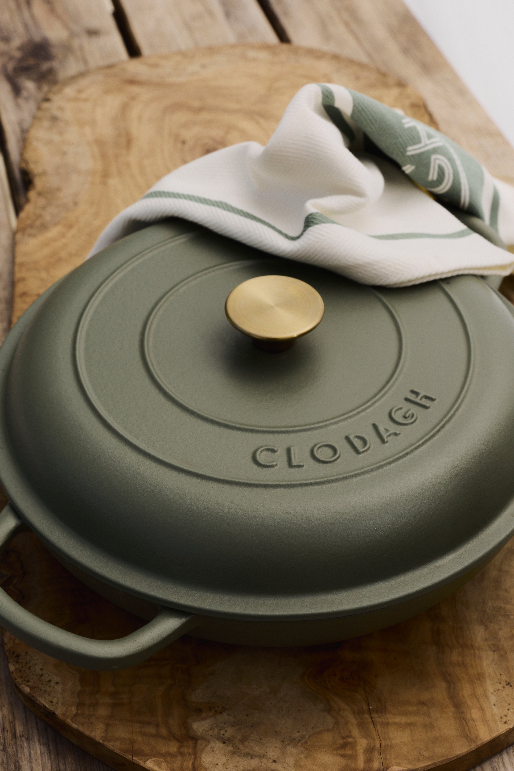 Clodagh's Shallow Pot