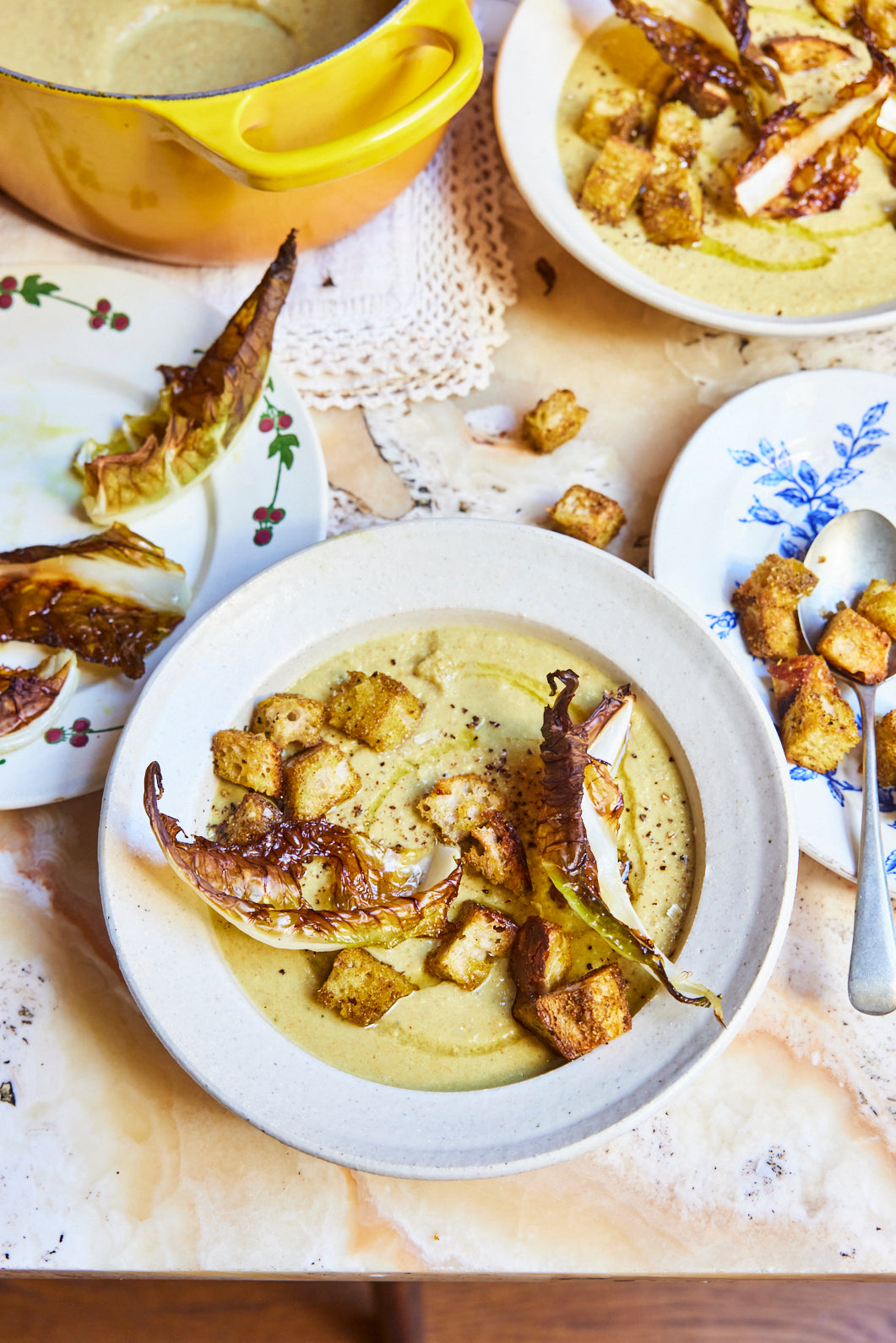 ROAST CAULIFLOWER, GARLIC & CASHEW SOUP
